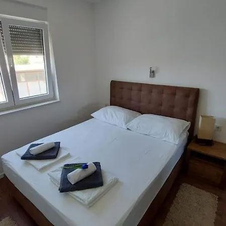 Navis Apartment Supetarska Draga Exterior photo
