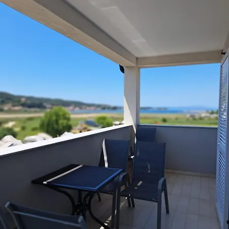 Navis Apartment Supetarska Draga Exterior photo