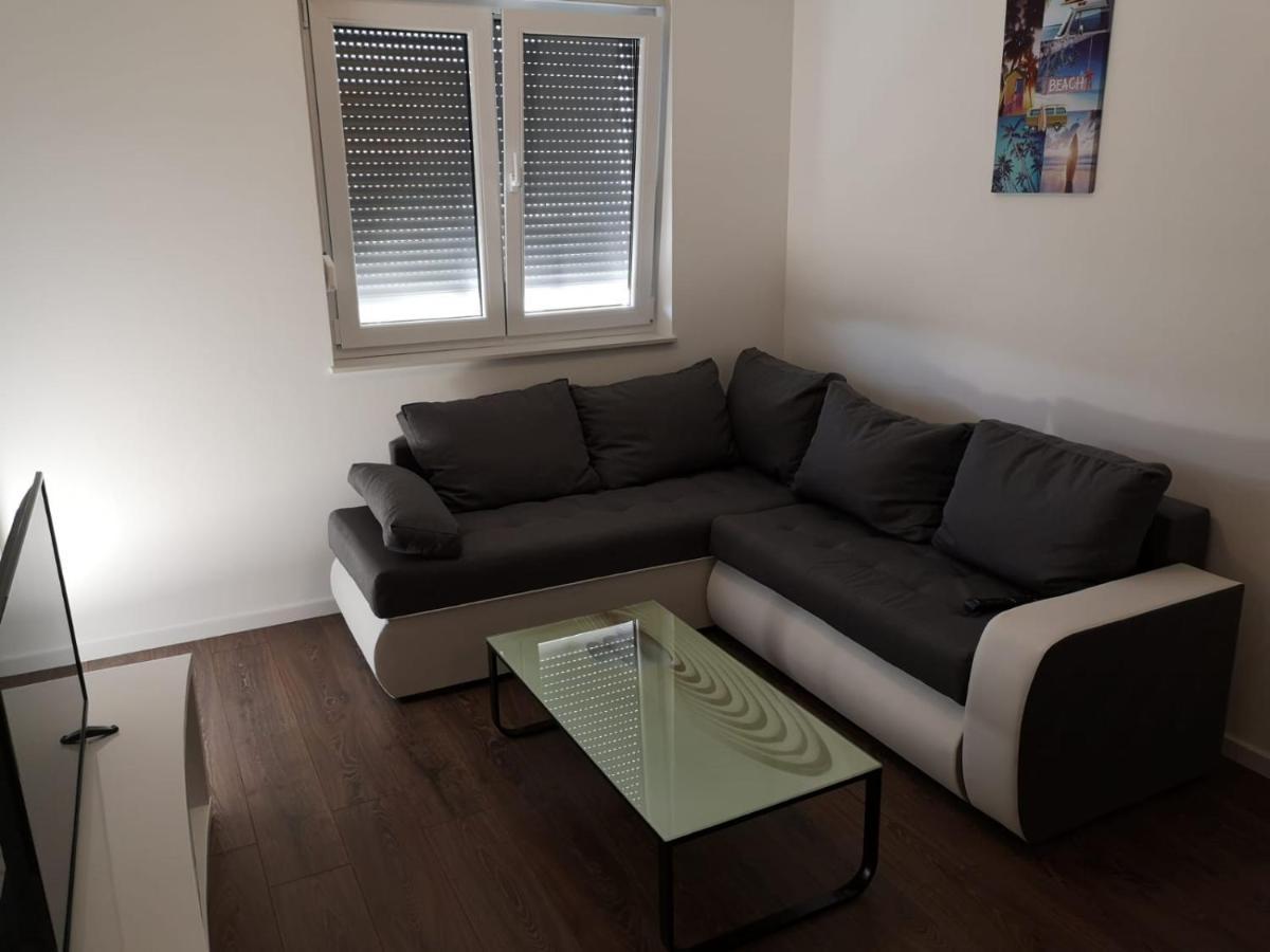 Navis Apartment