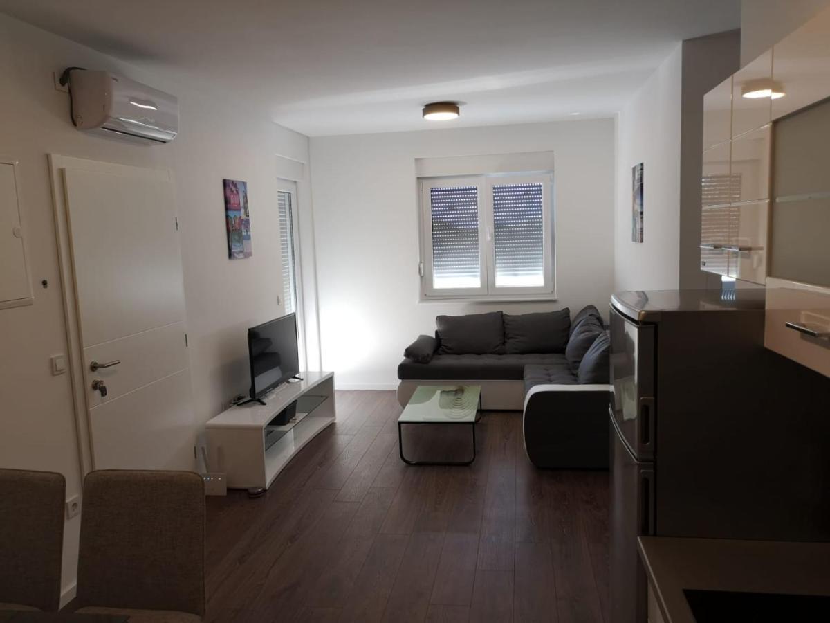 Navis Apartment