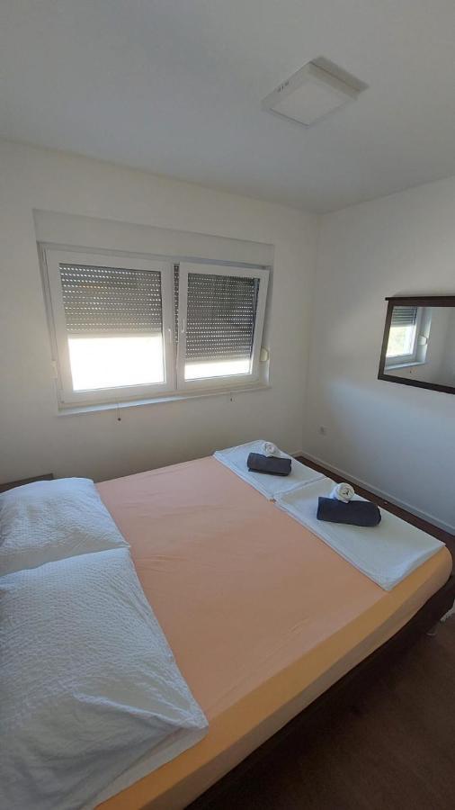 Navis Apartment *