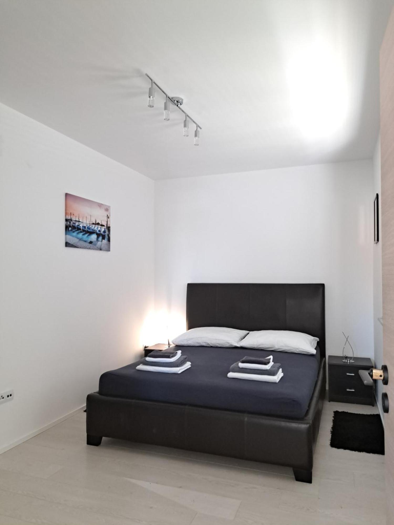 Navis Apartment